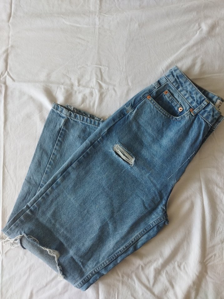 Yırtık Denim Mavi Mom Jean Kadın - Görsel 3