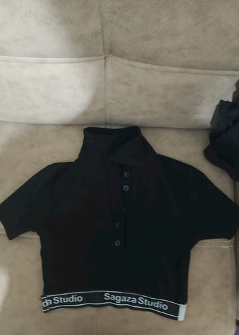 Siyah Kısa Kollu Kız Polo yaka crop