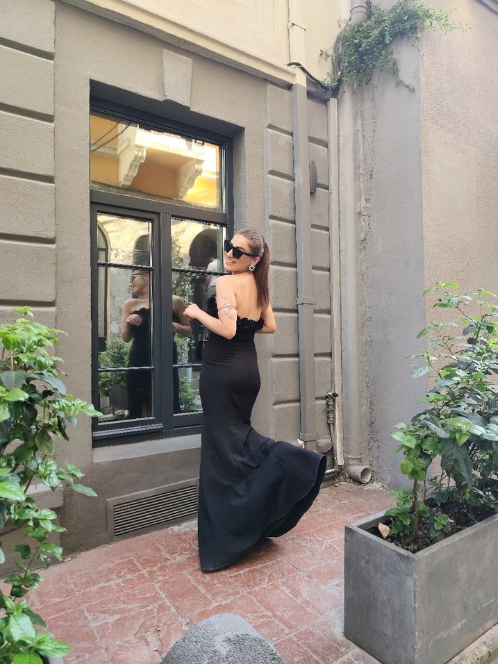 Siyah Straplez Uzun Drapeli Abiye Elbise - Görsel 3