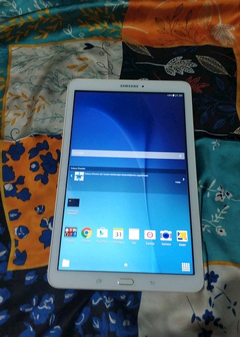 Beyaz Samsung Tablet