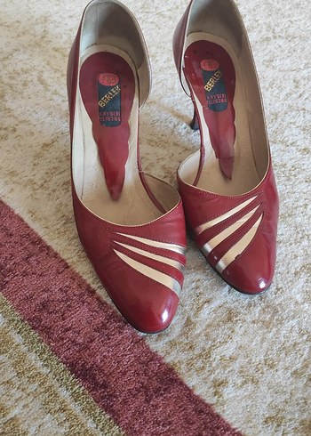 Klasik Kırmızı Rugan Stiletto Kadın Ayakkabı