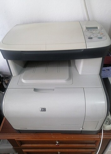 Hp color jet cm1312 mfp renkli yazıcı ve fotokopi makinası