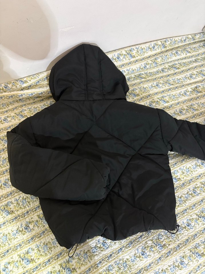 Kapüşonlu Siyah Kadın Kış Montu - Görsel 3