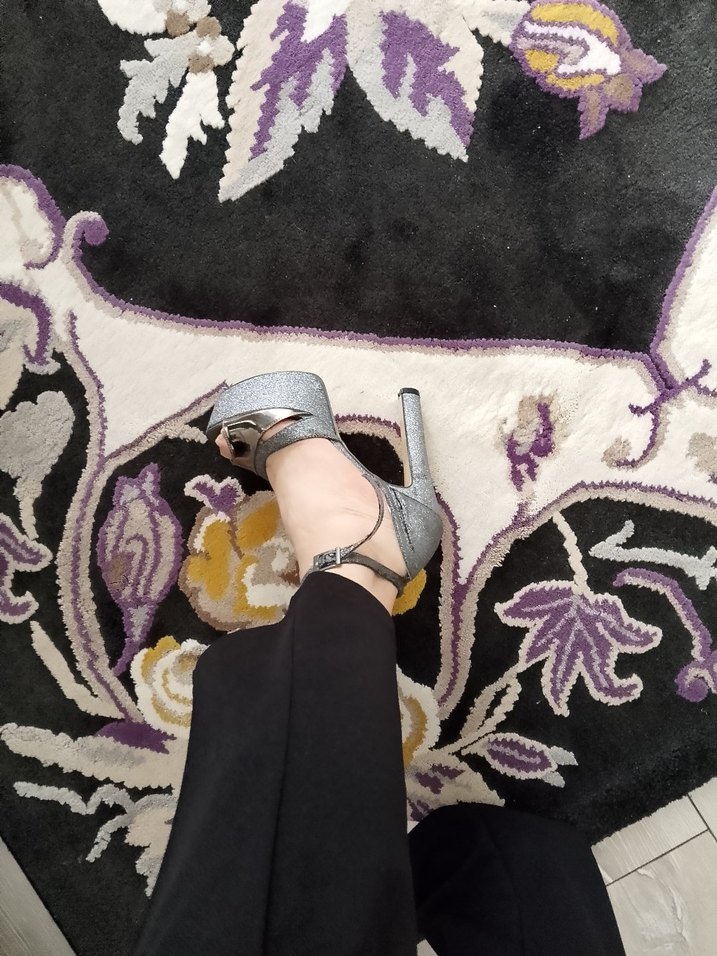 Gri Tokalı Yüksek Topuklu Kadın Ayakkabı - Görsel 2