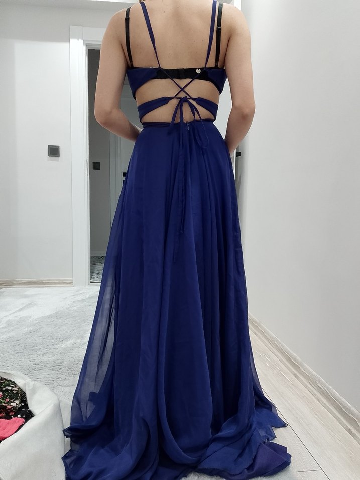 Mor V Yaka Uzun Drapeli Kadın Abiye Elbise - Görsel 3