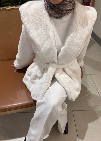 Kadın Beyaz Peluş Midi Kaban - Görsel 4