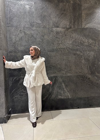 Kadın Beyaz Peluş Midi Kaban - Görsel 6