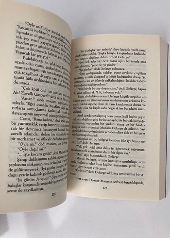  Beden Charles Dickens - İki Şehrin Hikayesi