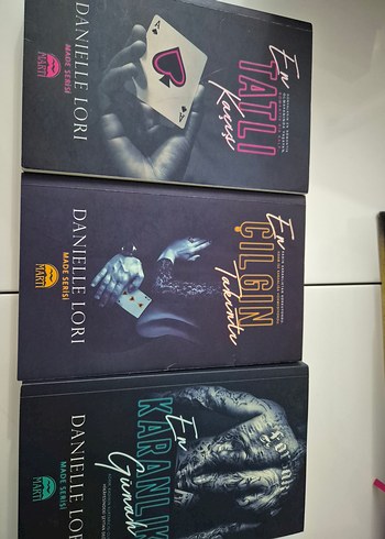 Danielle Lori Üçlü Roman Seti