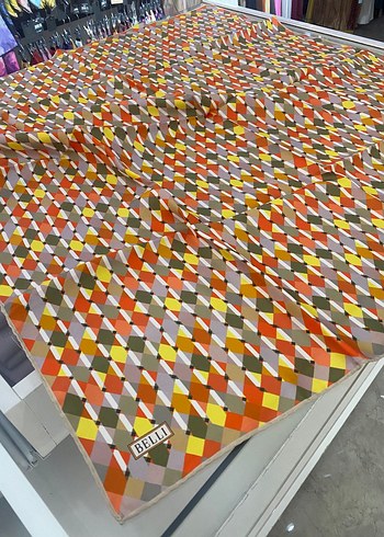 Belli Tivil İpek Eşarp - Görsel 2