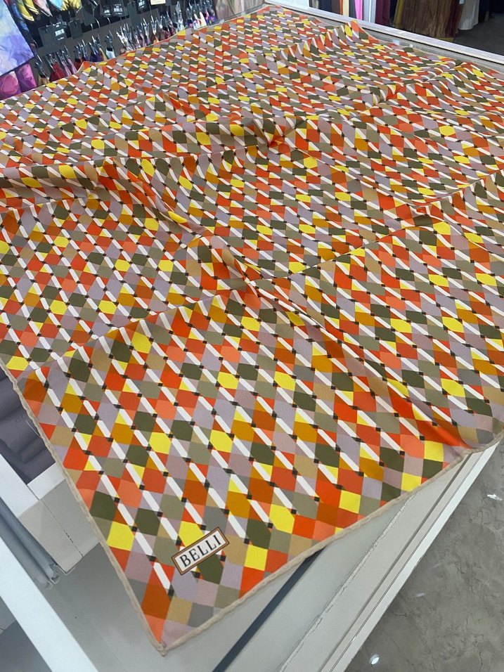 Belli Tivil İpek Eşarp - Görsel 2