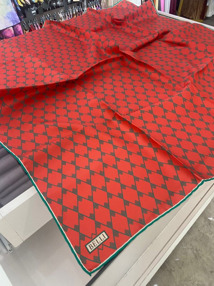 Belli Tivil İpek Eşarp - Görsel 2