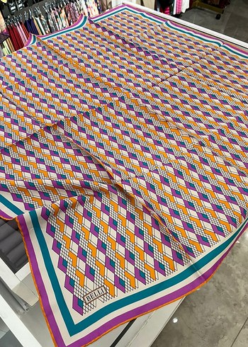 Belli Tivil İpek Eşarp - Görsel 5