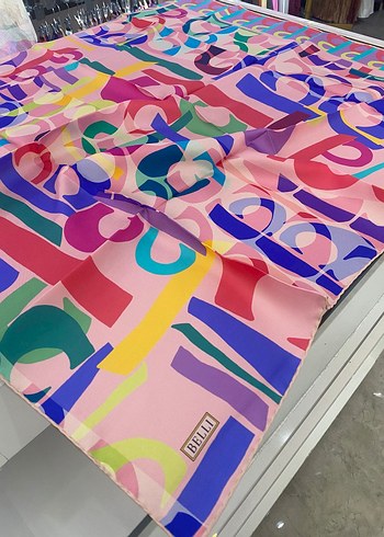 Belli Tivil İpek Eşarp - Görsel 3