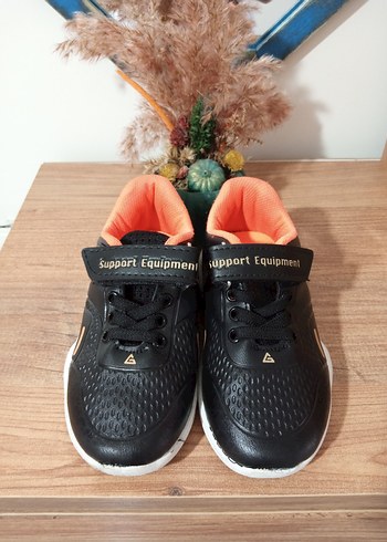 Renkli Erkek Çocuk Spor Ayakkabı