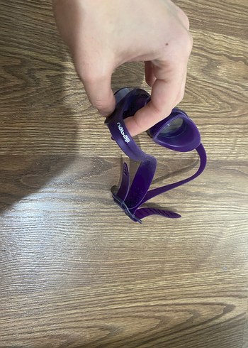 Mor Elastik Yüzme Gözlüğü - Görsel 3