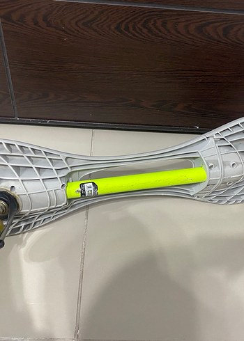 Çocuklar için renkli Oxelo kaykay - Görsel 3