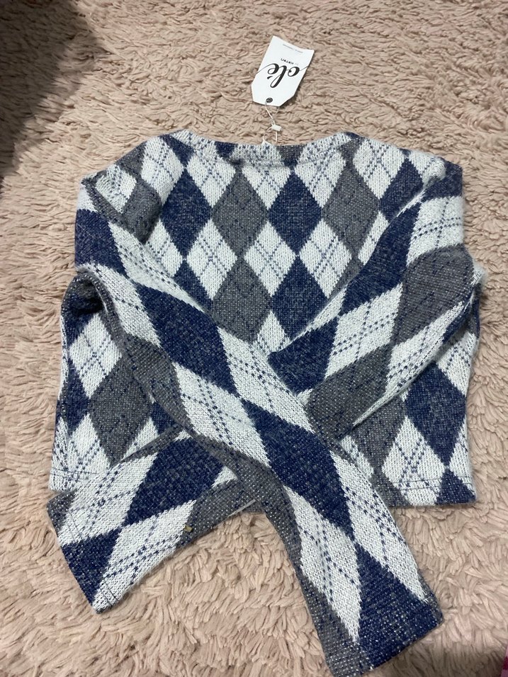 Gri V Yaka Uzun Kollu Kazak - Görsel 4