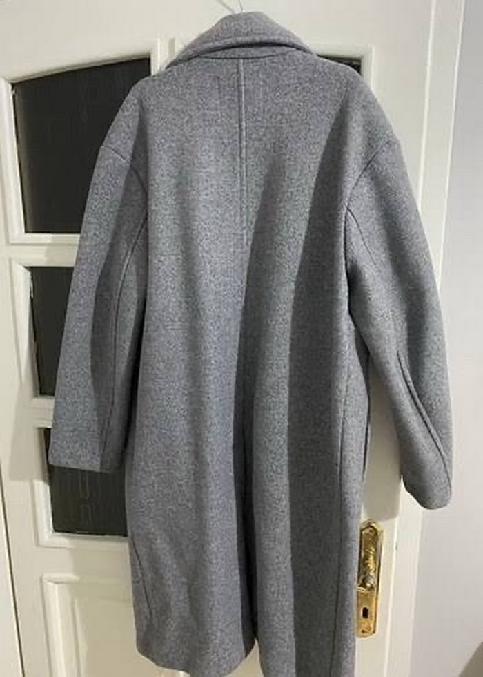 Gri Düğmeli Kadın Kaban - Görsel 2