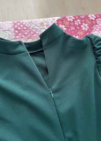 Yeşil V Yakalı Uzun Kadın Elbise - Görsel 3