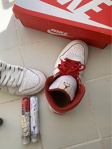 41 Beden çeşitli Renk Air Jordan 1 Mid Se Dune Red