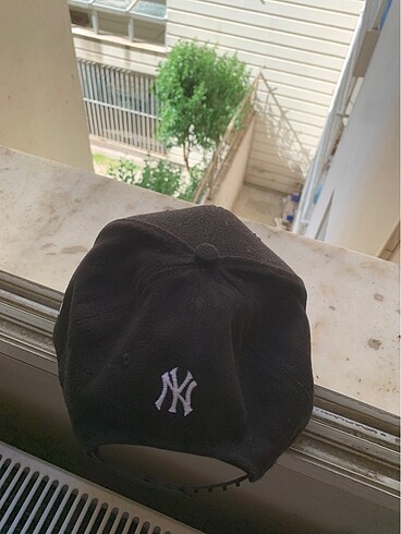 New Era NYC snapback cap