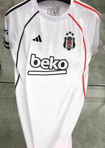 Beşiktaş Yeni Sezon Forması