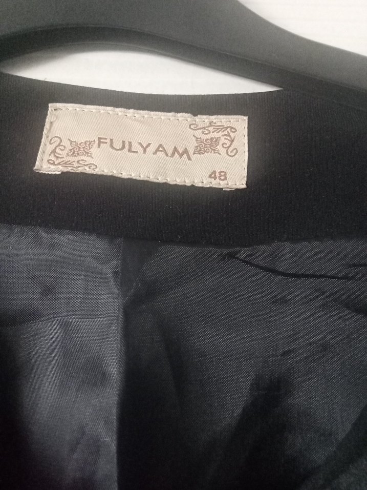 Nakışlı Uzun Siyah  ceket - Görsel 3