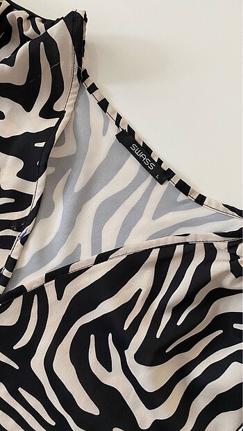 Diğer Zebra desenli saten elbise