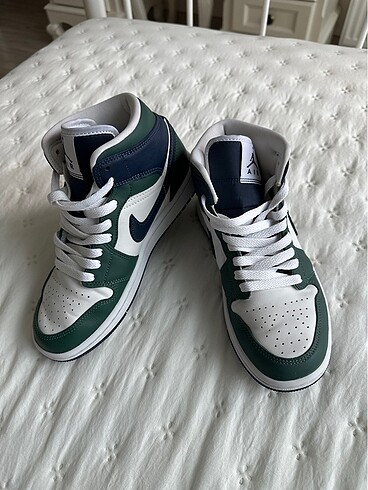 37,5 Beden Nike Air Jordan 1 Mid Seahawks