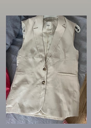 Koton Düğmeli Beyaz Kolsuz Midi Blazer