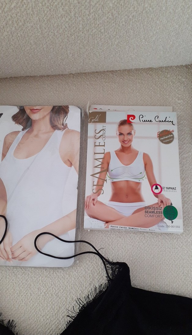 Siyah Dantelli İnce Askılı Atlet - Görsel 3