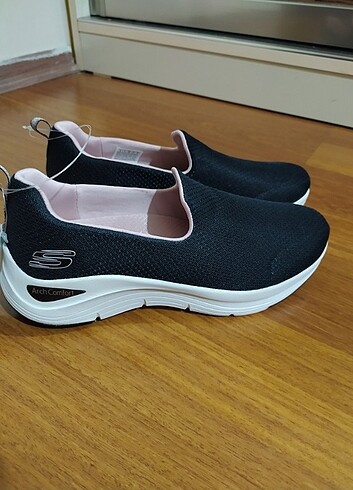 Skechers yürüyüş ayakkabısı 