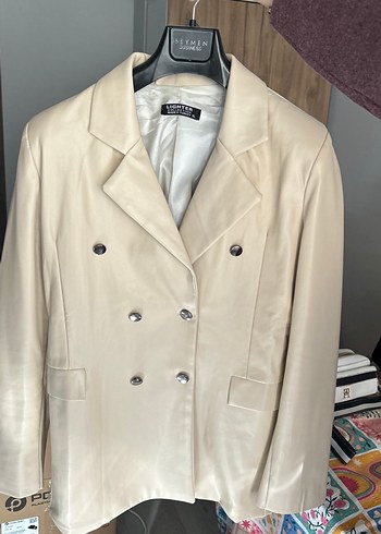 Diğer Bej Kadın Düğmeli Midi Blazer
