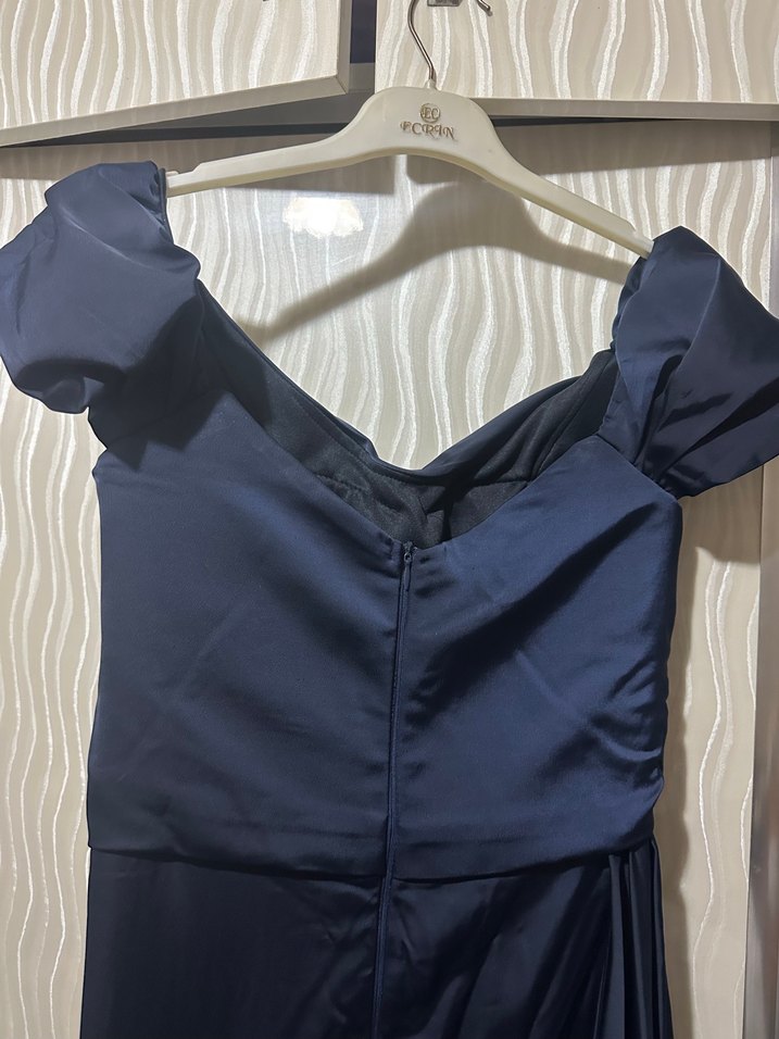 Lacivert gece elbisesi. - Görsel 3