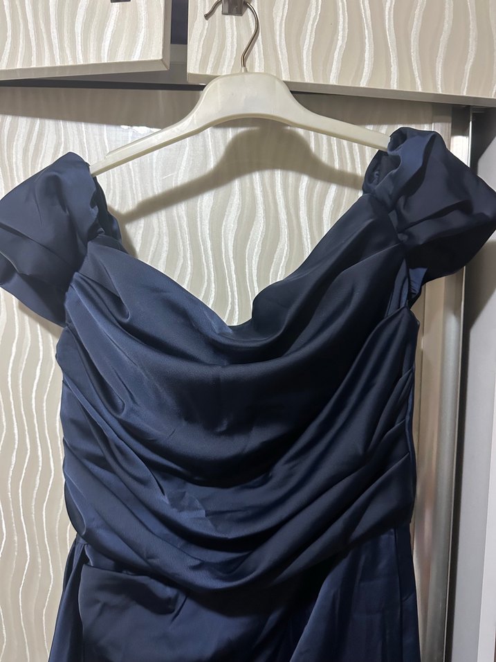 Lacivert gece elbisesi. - Görsel 2