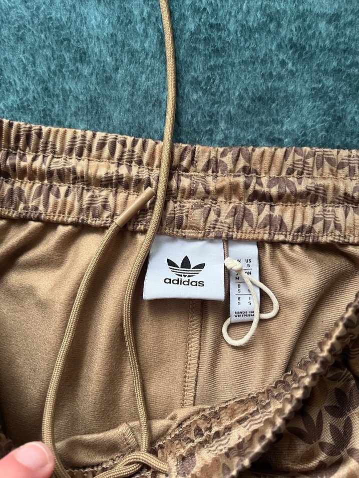 Adidas mono - Görsel 2