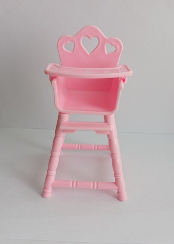 Barbie Pastel Pembe Oyuncak Bebek ve Mama Sandalyesi