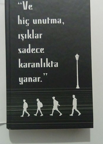  Beden Karantina - Üçüncü Perde Romanı(ciltli)