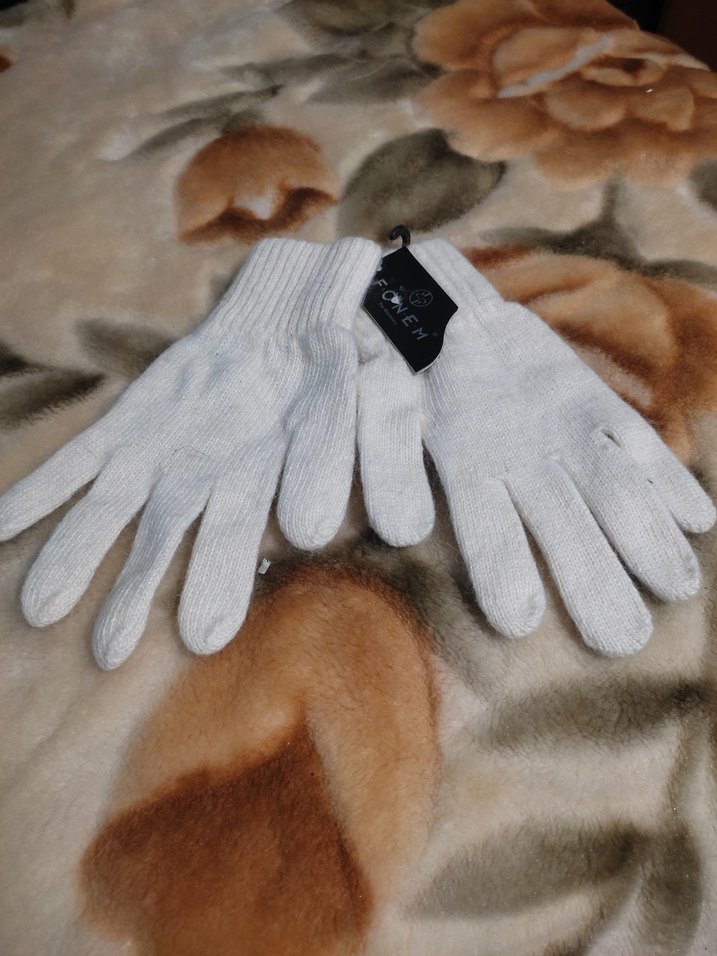 Ekru Yünlü Kadın Eldiveni - Görsel 2