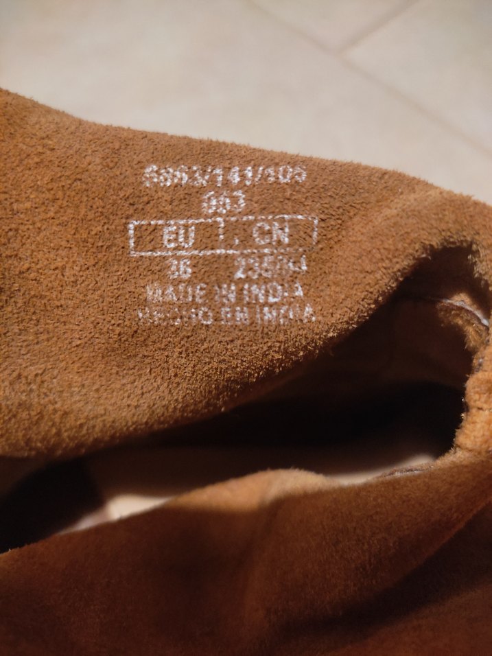 Kahverengi Süet Arkadan Fermuarlı Bot - Görsel 3