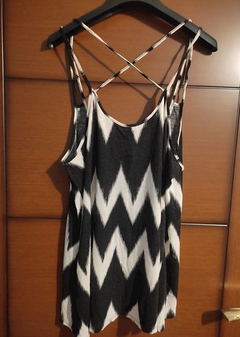 Bohem Siyah Beyaz İnce Askılı Üst - Görsel 2