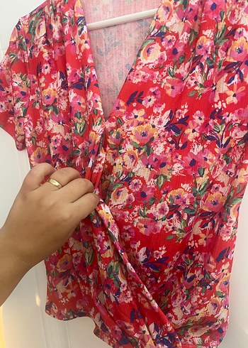 LCW çiçek desenli bluz - Görsel 3