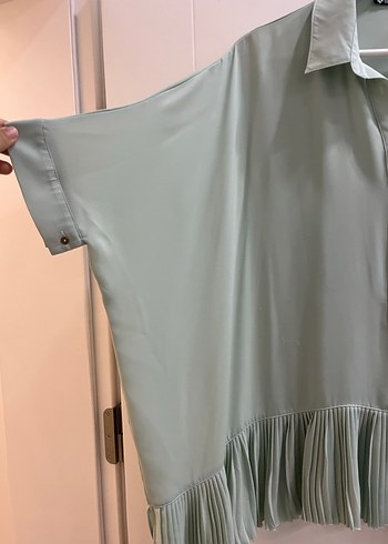 Piliseli Mini Yeşil Şifon Kadın Bluz - Görsel 3