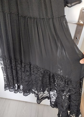 46 Beden siyah dantel ıslemelı elbise