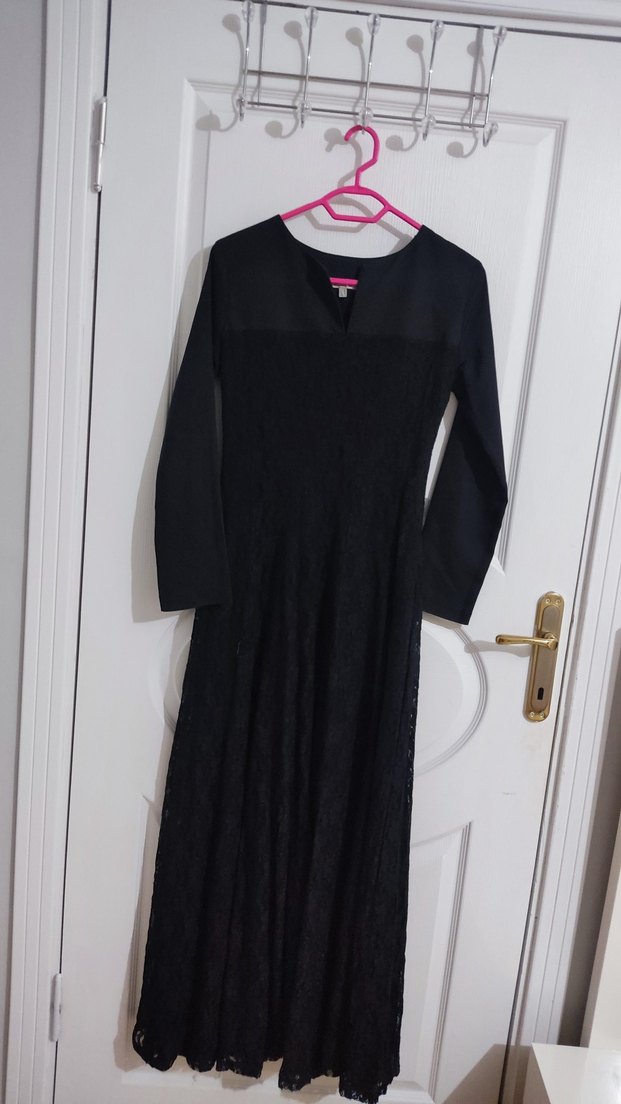 Dantel Detaylı Siyah Uzun Kollu V Yaka Elbise - Görsel 2