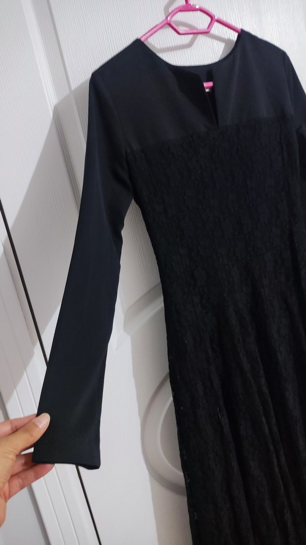 Dantel Detaylı Siyah Uzun Kollu V Yaka Elbise - Görsel 3