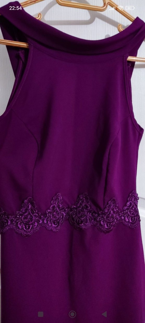 Bordo Yüksek Yakalı Dantel Detaylı Uzun Elbise - Görsel 5