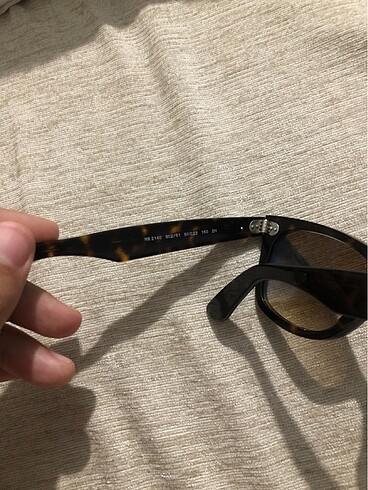  Beden Ray-Ban