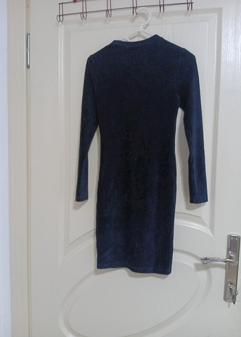 kadife uzun kollu elbise - Görsel 4